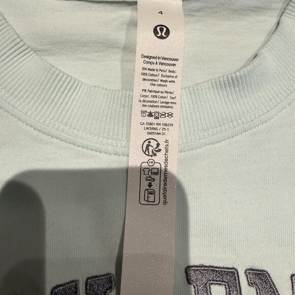Lululemon Light Blue T-shirt (Size 4 Great Condition) - Picture 4 of 9